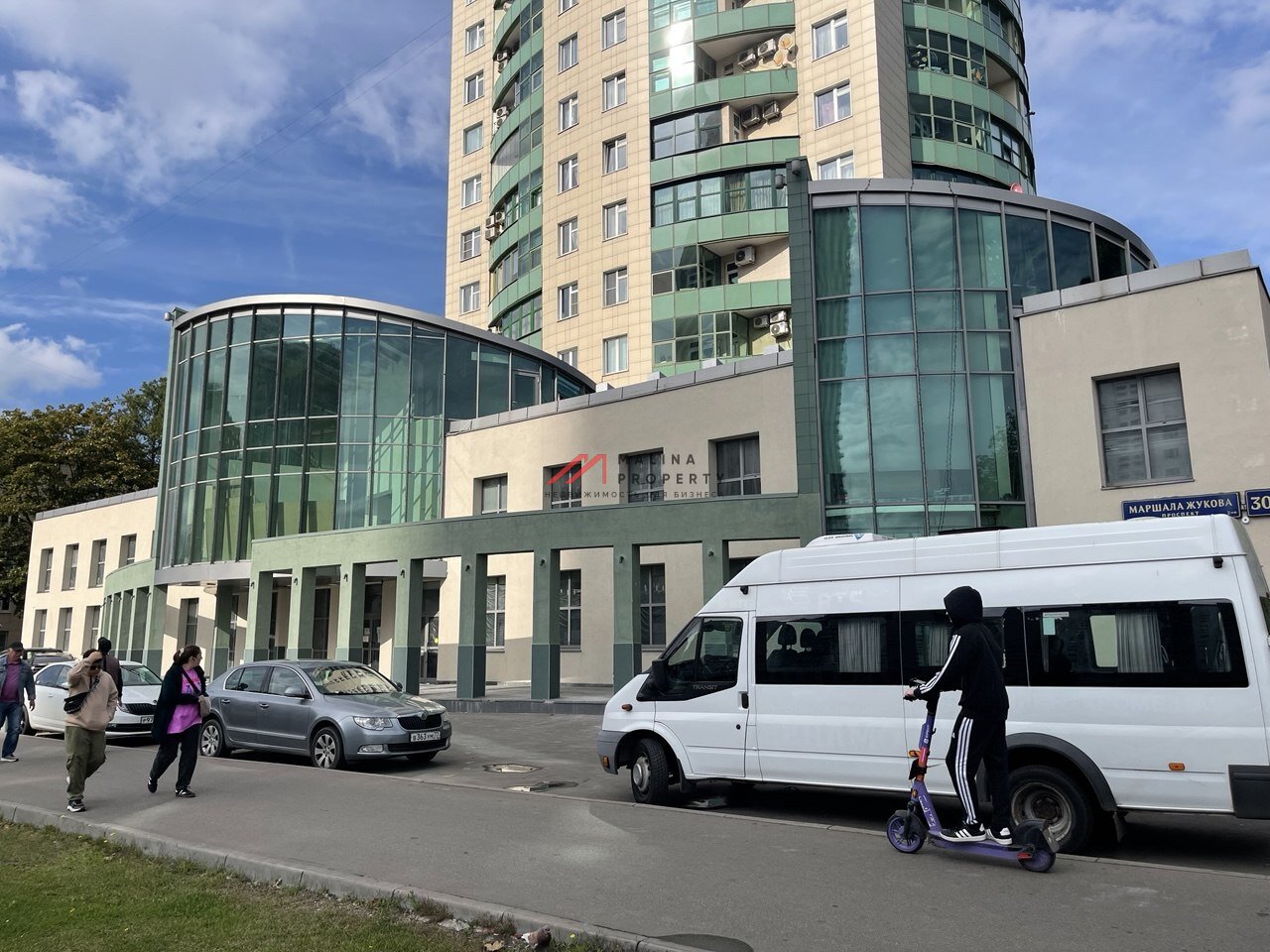 Продажа торгового помещения с арендатором СМ-Клиника. Окупаемость 8,7 лет.