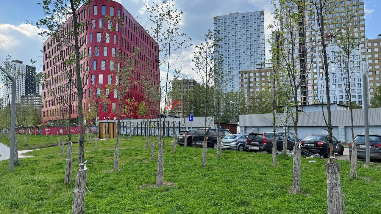 Аренда торгового помещения в БЦ Noon