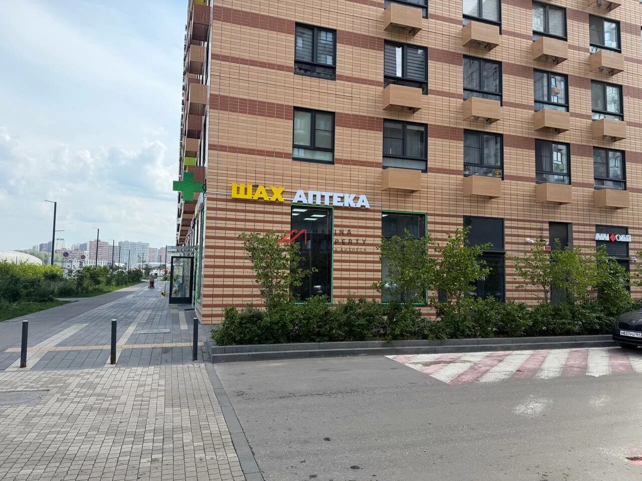 Продажа торгового помещения в ЖК «Бунинские луга»