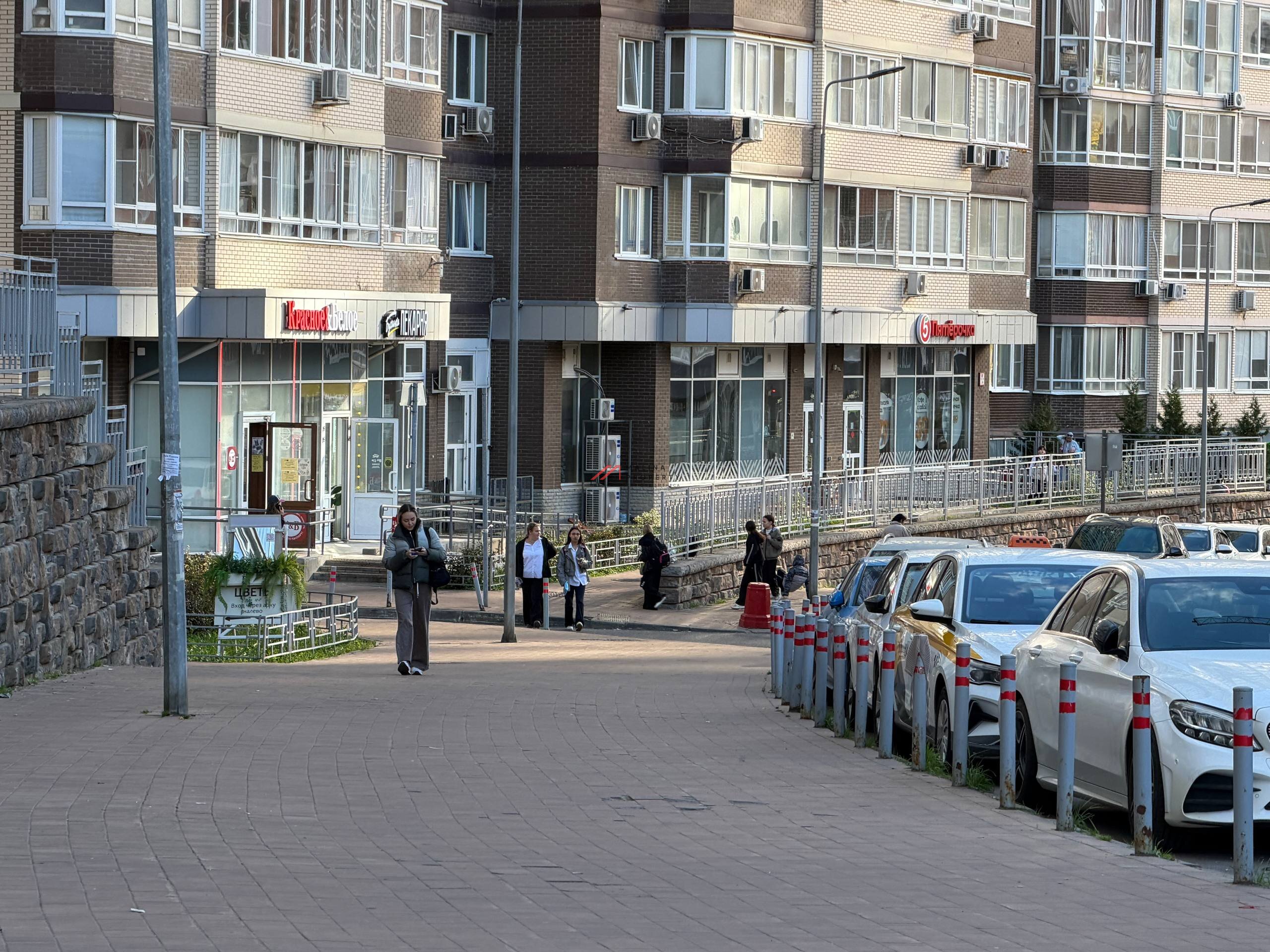 Продажа торгового помещения с арендатором Здрасте