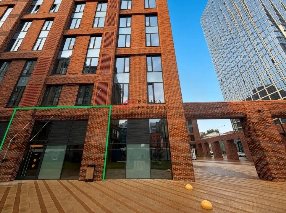 Продажа торгового помещения в жилом комплексе "Voxhall" 