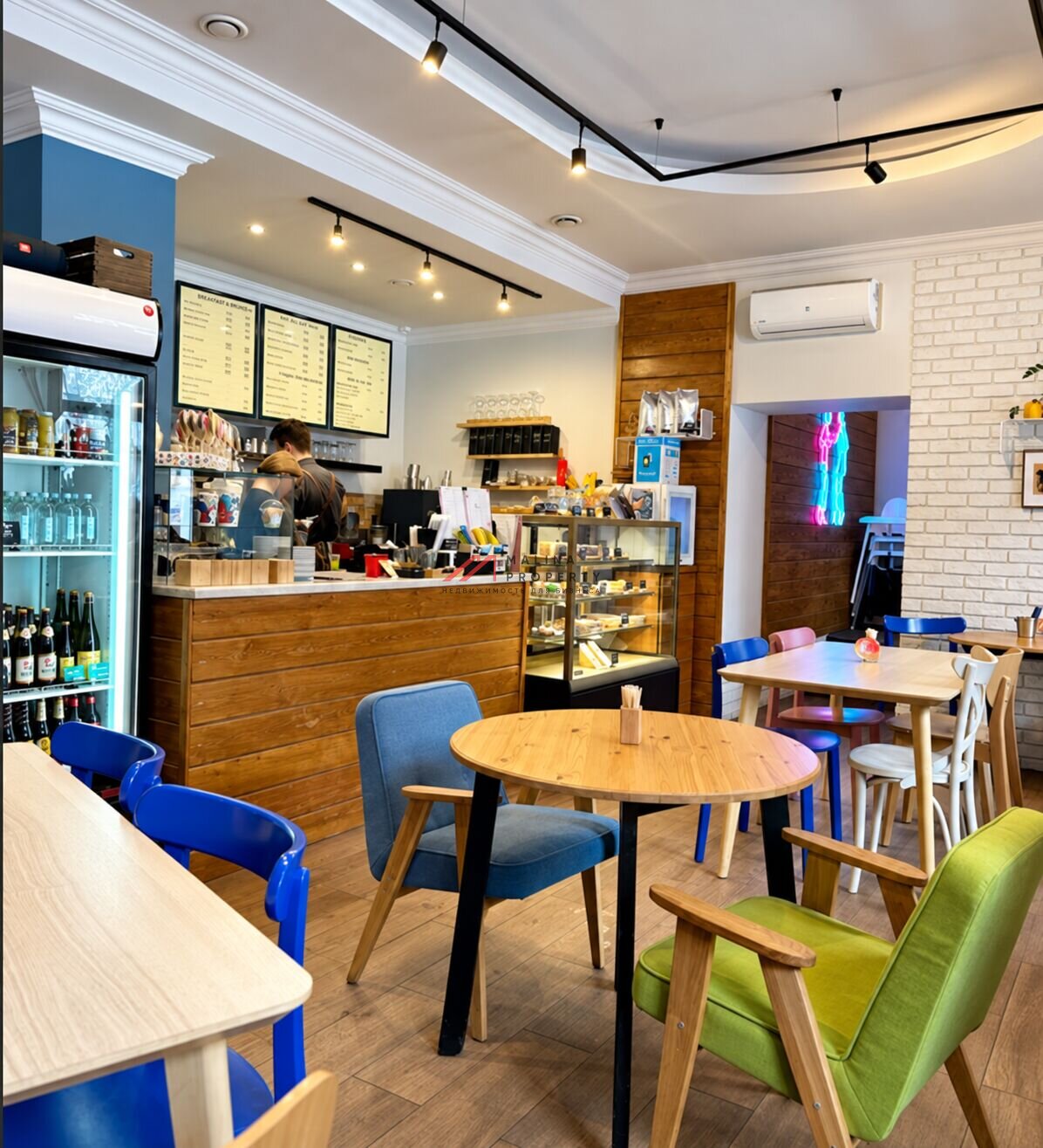 Продажа помещения с арендатором кафе «White Fox cafe» на Плющихе