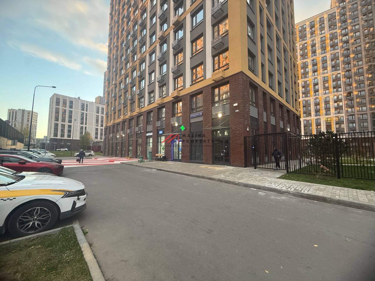 Продажа торгового помещения с аптекой Здравсити