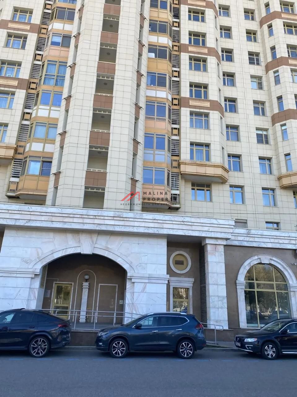 Аренда нежилого помещения на выходе из метро Университет