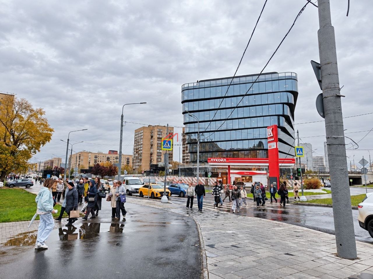 Продажа торгового помещения в бизнес центре Twist