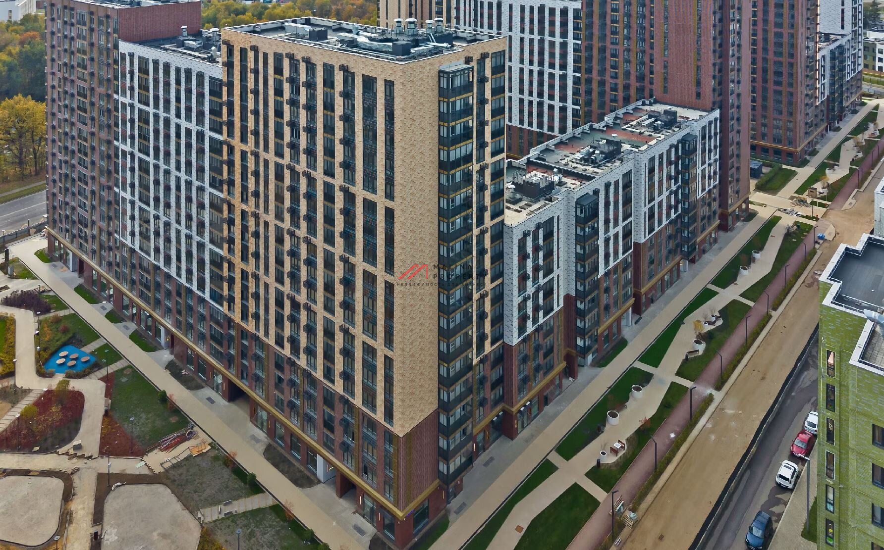 Продажа помещения с арендаторами в ЖК "1-й Ясеневский". Окупаемость 10,5 лет.  