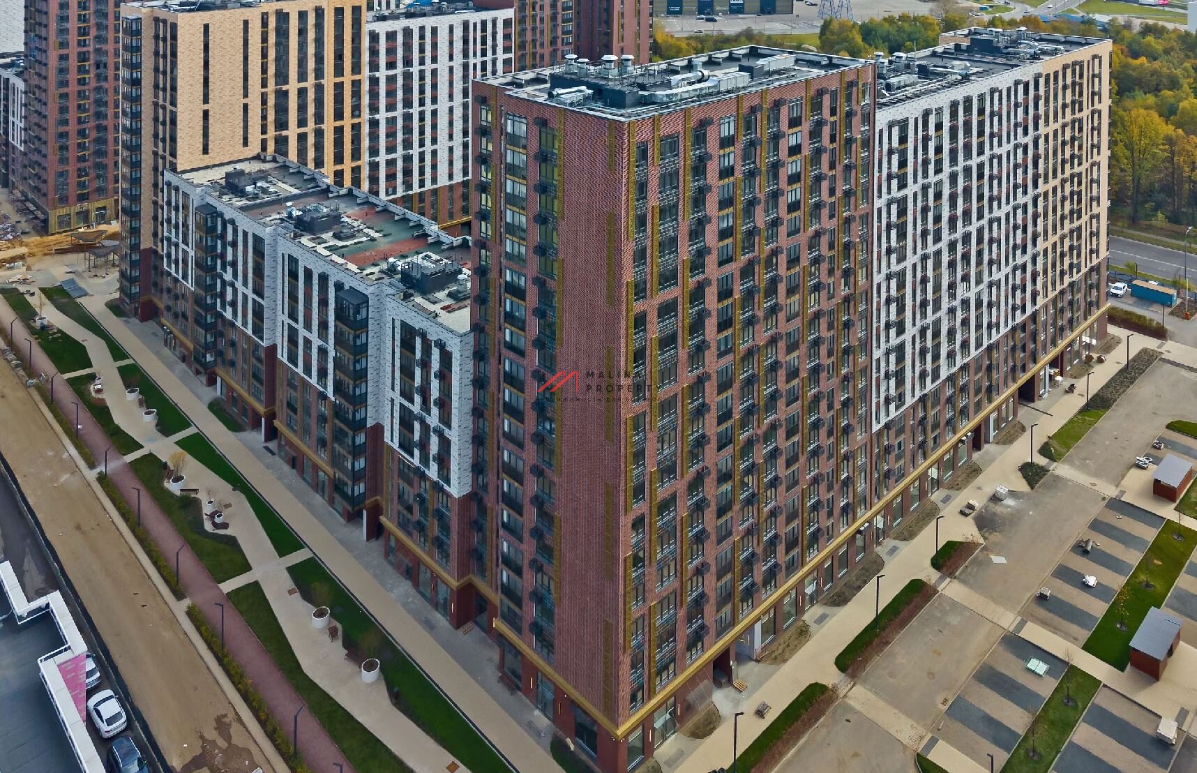 Продажа помещения с арендаторами в ЖК "1-й Ясеневский". Окупаемость 10,5 лет.  