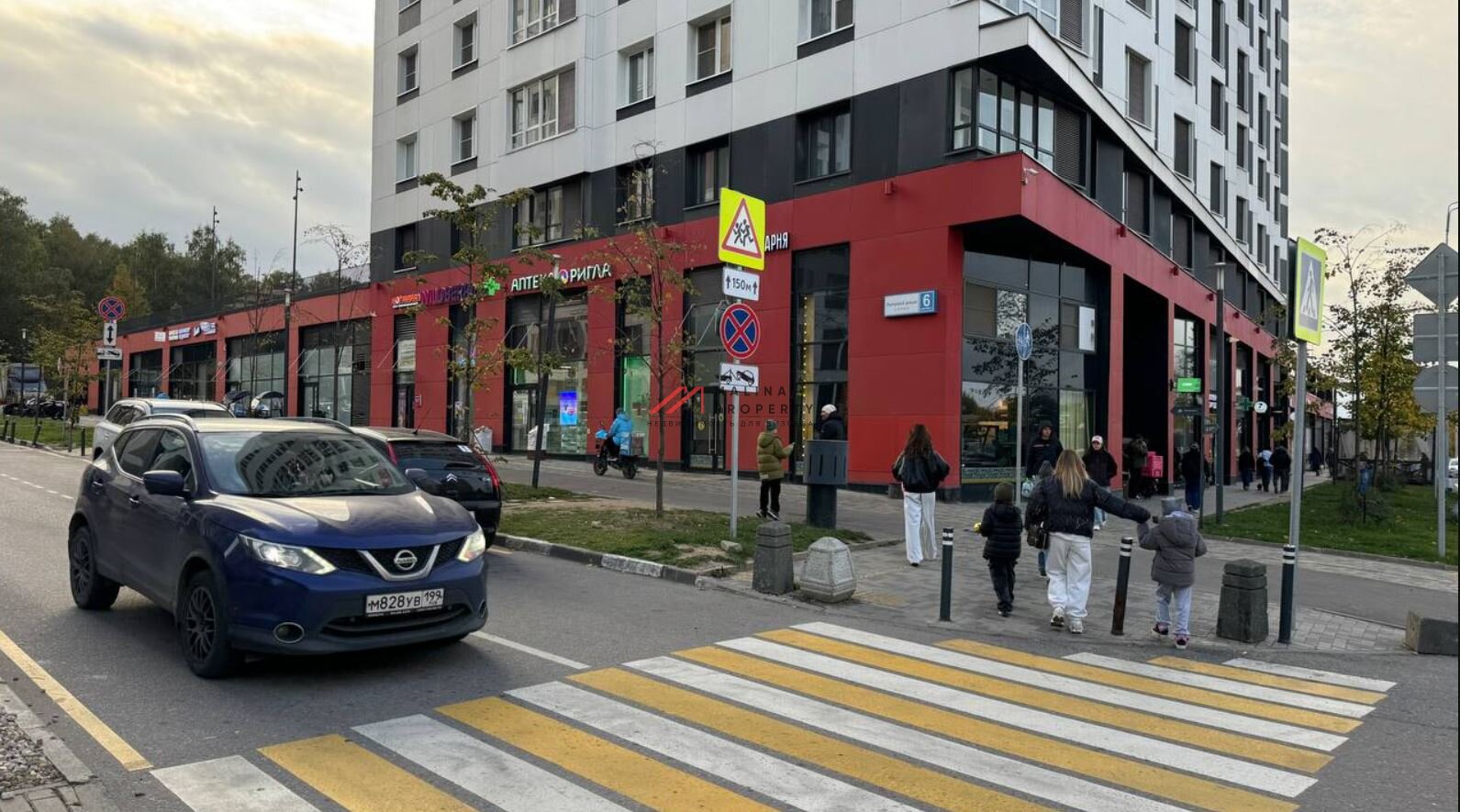 Продажа торгового помещения в ЖК "Спутник"