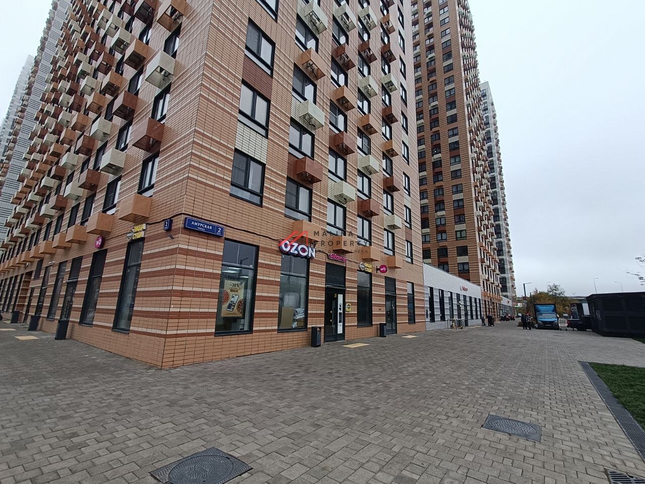 Продажа торгового помещения в ЖК "Амурский парк"