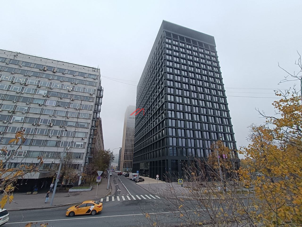 Продажа торгового помещения с арендатором в БЦ "Stone Towers"