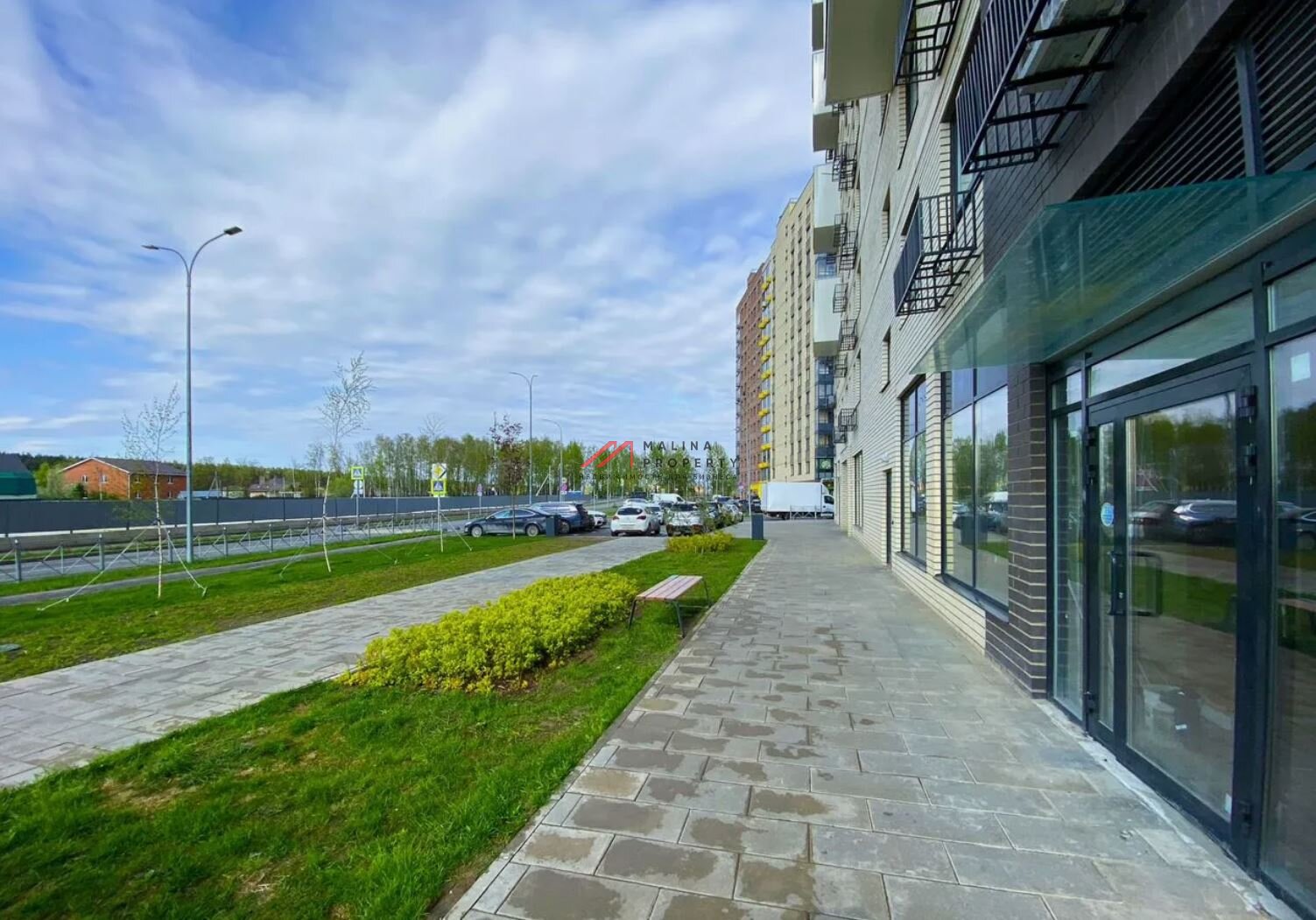 Продажа торгового помещения в ЖК "Алхимово"
