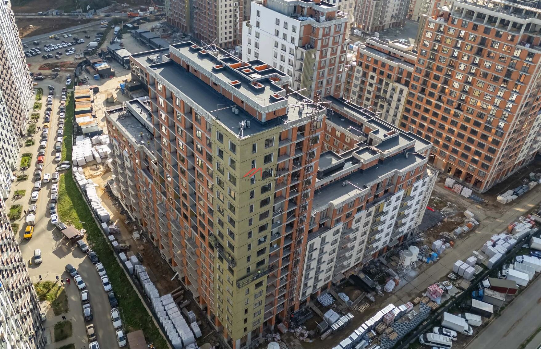 Продажа коммерческого помещения в ЖК "Первый квартал"