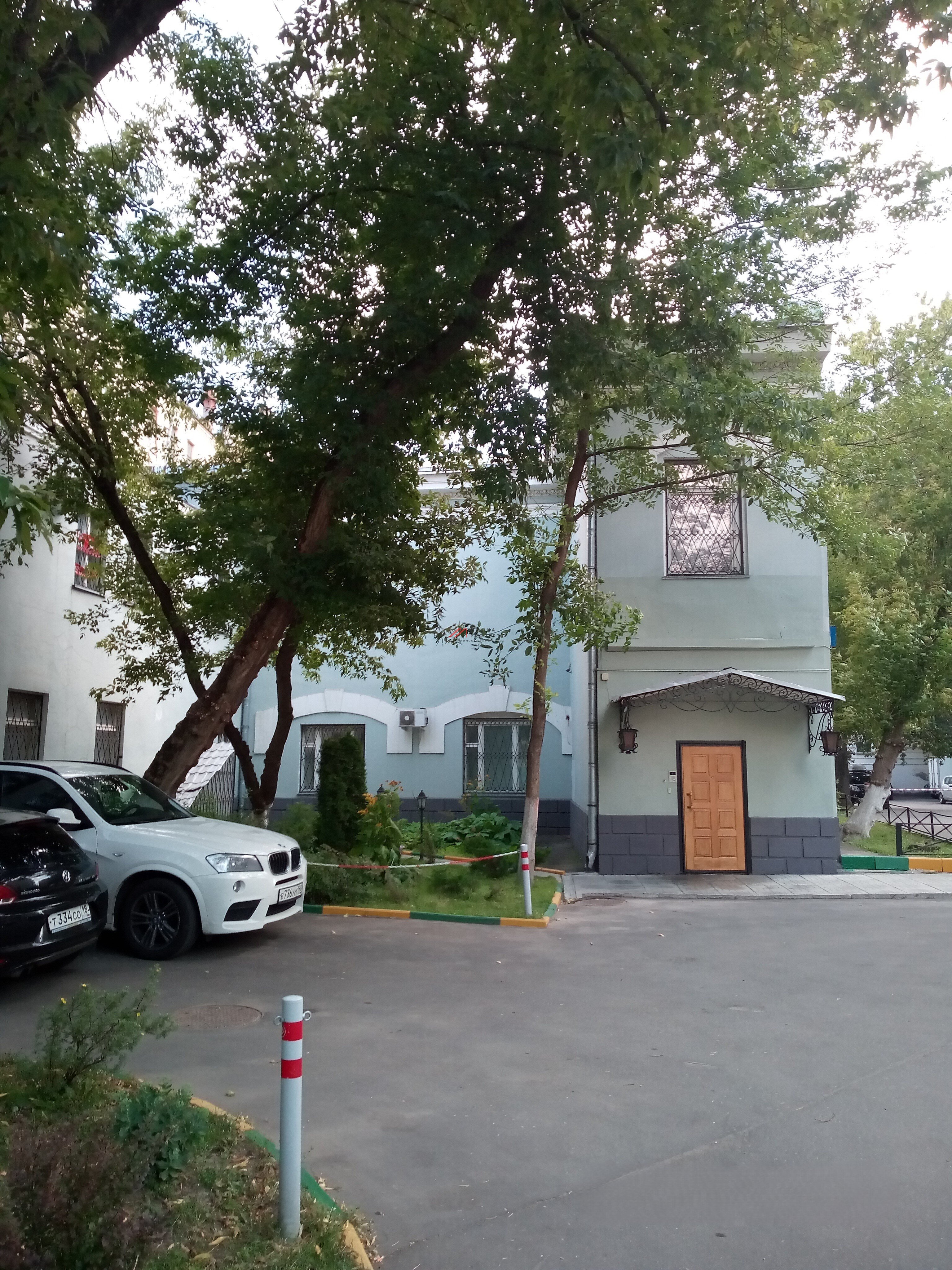 Продажа отдельно стоящего здания в Басманном районе