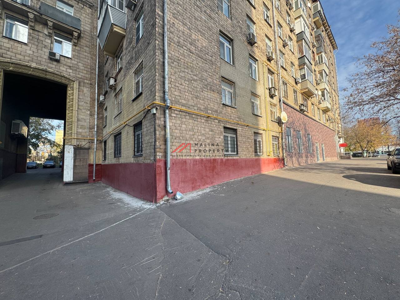 Продажа торгового помещения у метро Дубровка