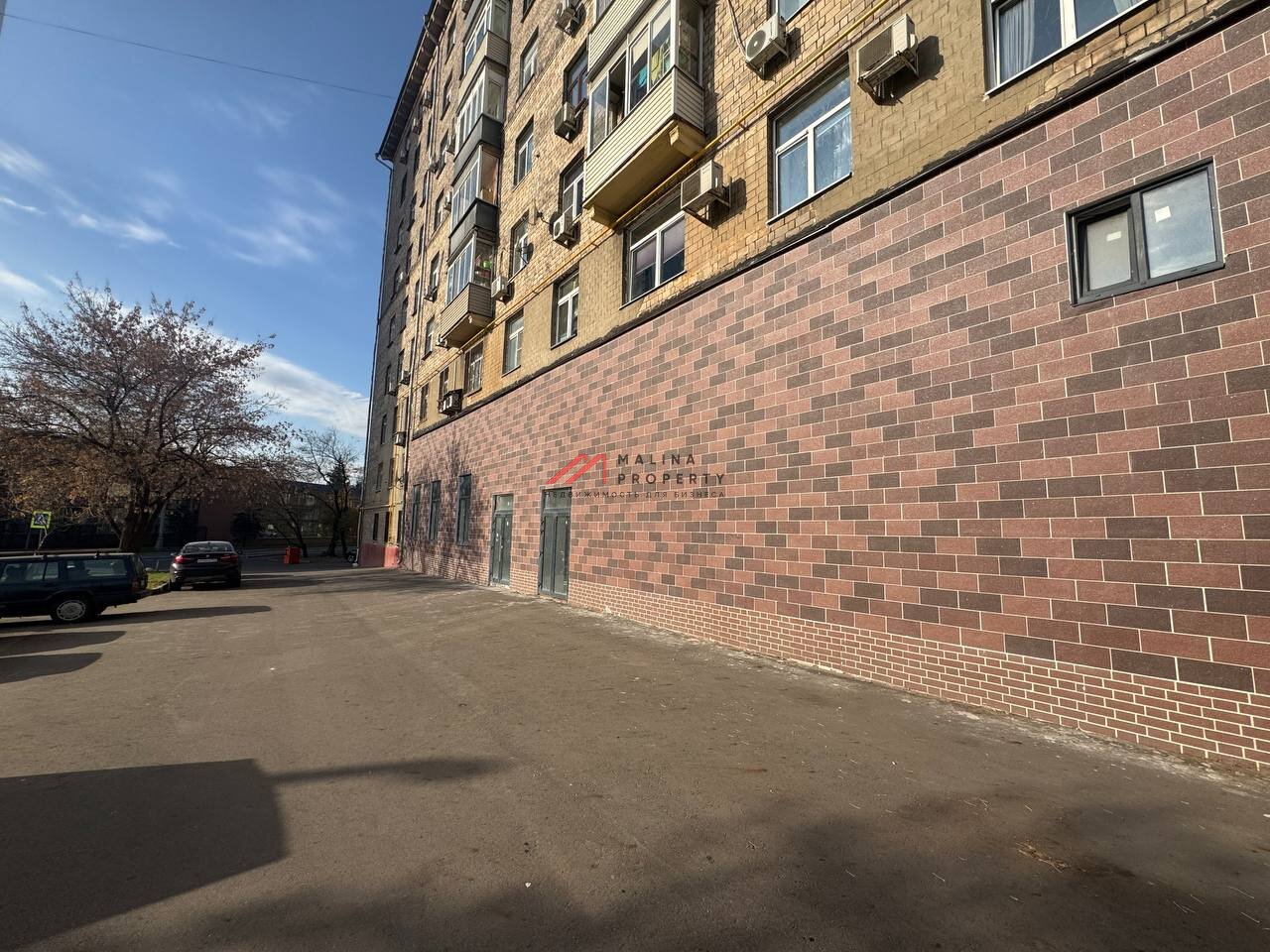 Аренда торгового помещения у метро Дубровка