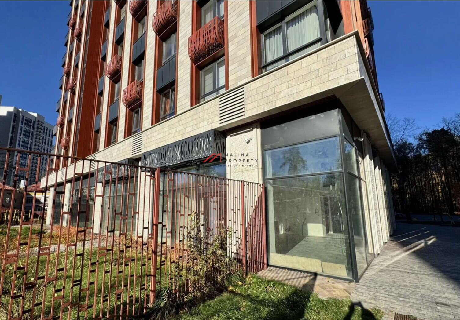 Продажа торгового помещения в жилом комплексе Тренд