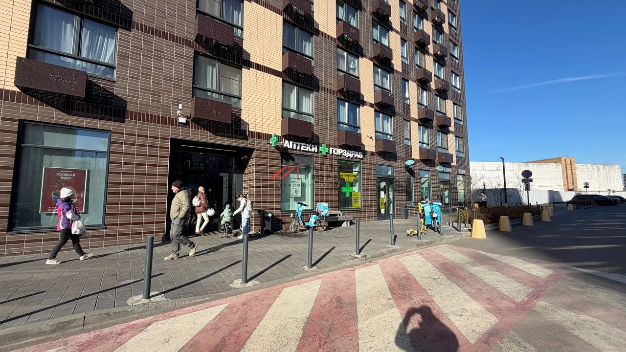 Продажа помещения в с сетевой аптекой на 1-й линии