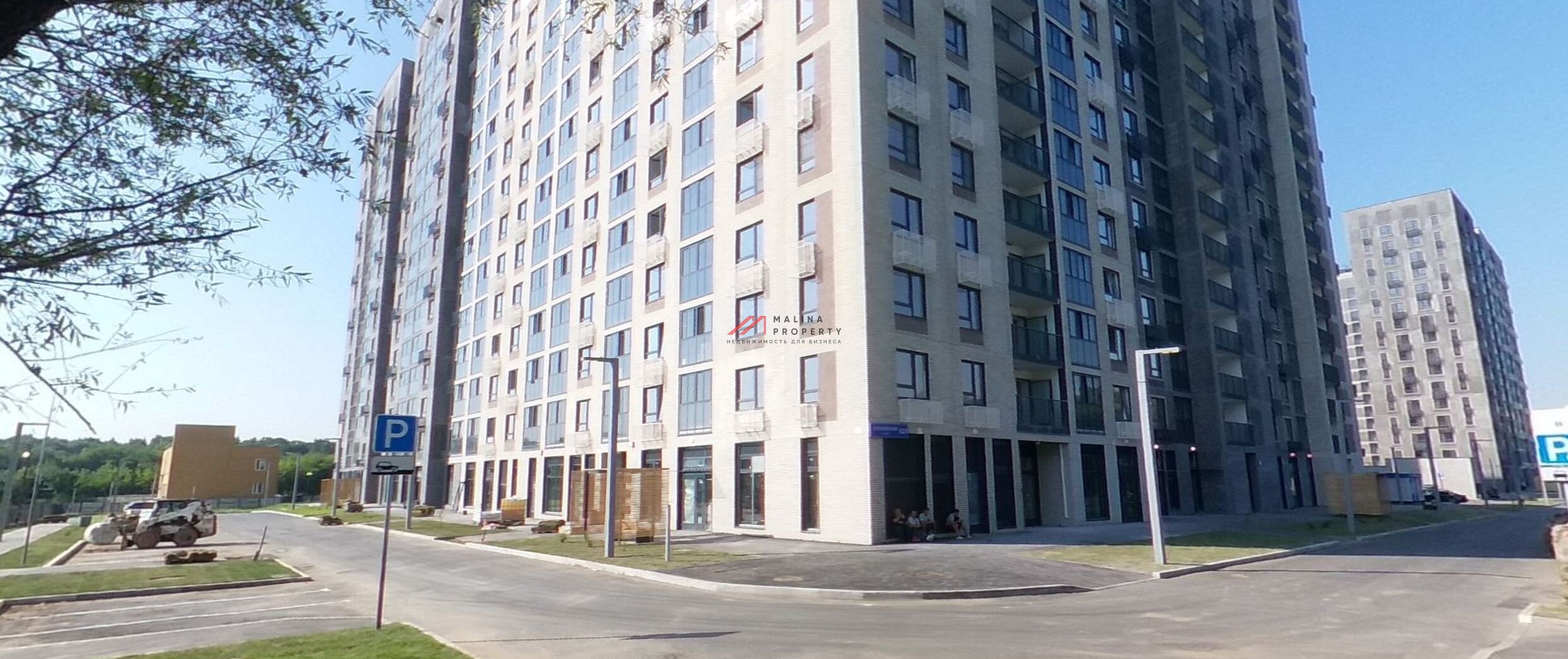 Продажа торгового помещения в новом доме в Перово