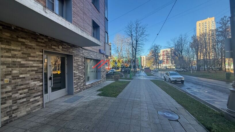 Продажа торгового помещения с арендаторами. Окупаемость 10 лет. 