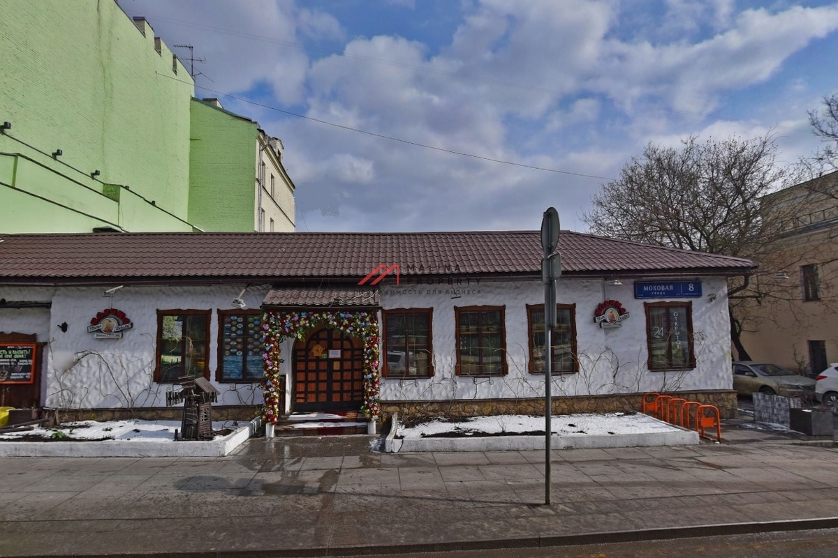 Продажа торгового здания с арендатором в центре Москвы