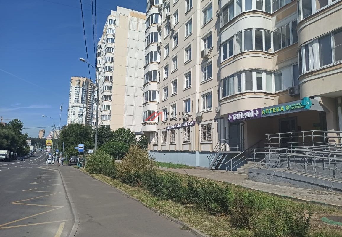 Продажа торгового помещения на Ельнинской