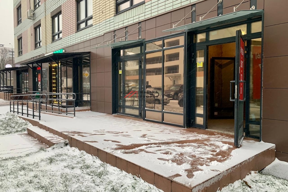 Продажа помещения у метро Домодедовская