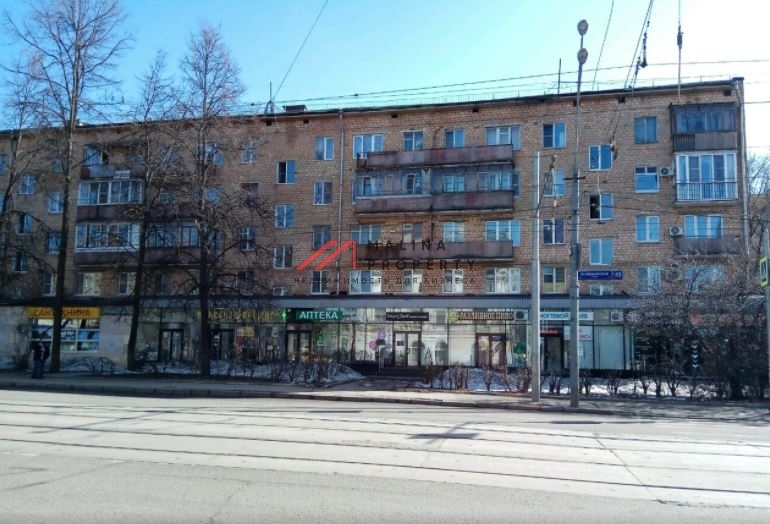 Продажа помещения с арендаторами на Первомайской