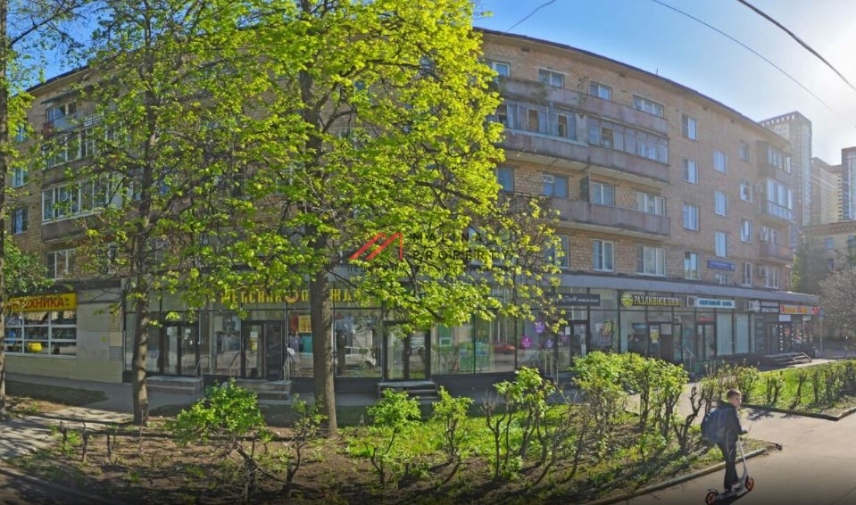 Продажа помещения с арендаторами на Первомайской