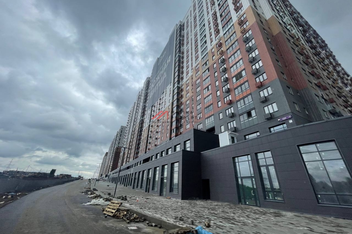 Продажа коммерческого помещения в новостройке