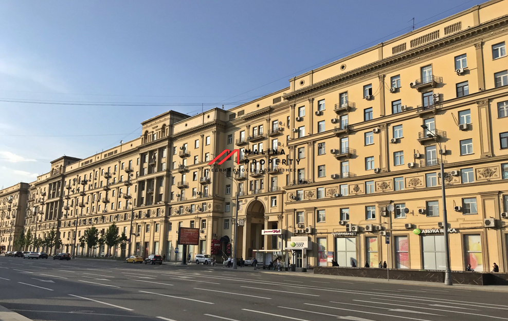 Продажа торгового помещения с сетевым арендатором магазин "Интим"