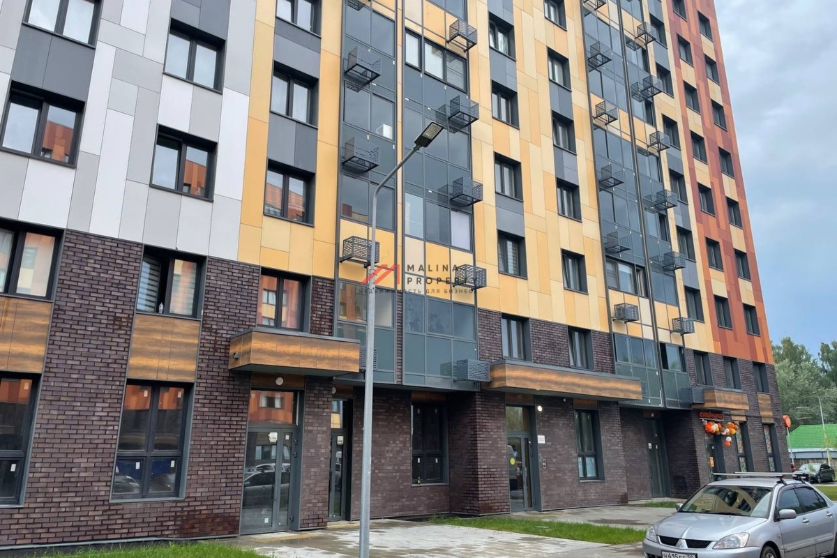 Продажа торгового помещения в ЖК "Кленовые Аллеи"