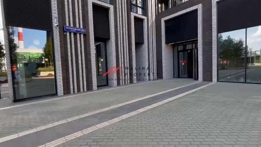 Продажа торгового помещения в новостройке с ремонтом