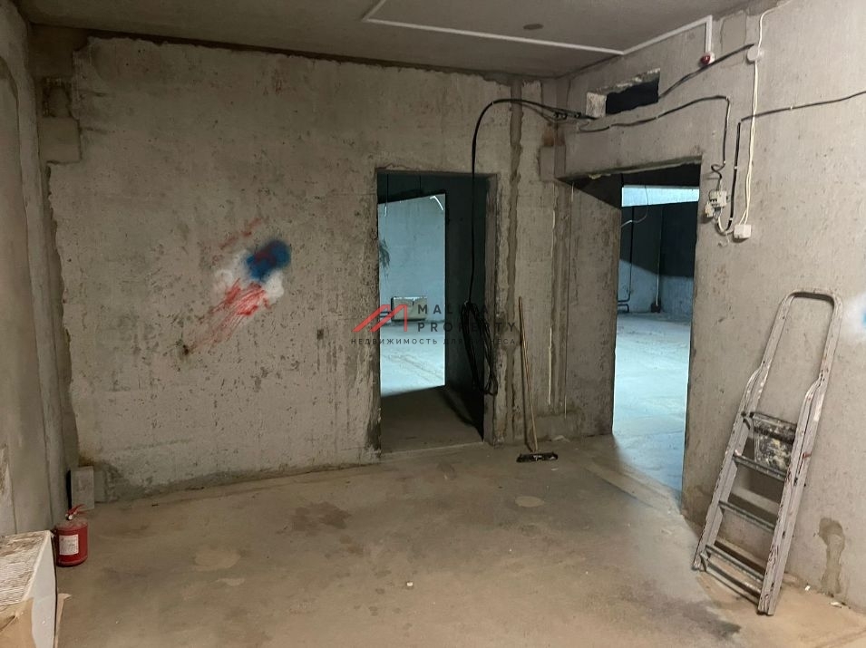 Продажа торгового помещения в ЖК Зеленоградский