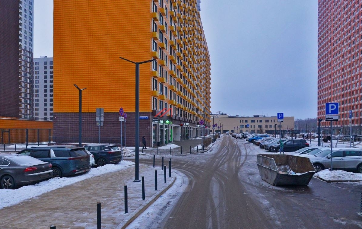 Продажа помещения с арендатором в ЖК "Саларьево парк"