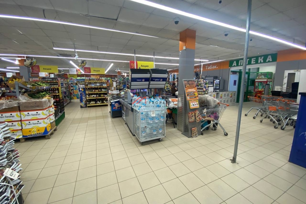 Продажа торгового центра с арендаторами