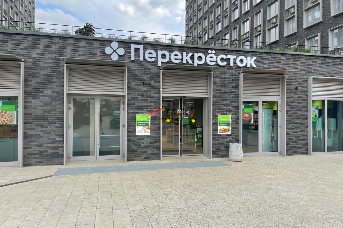 Продажа торгового помещения на выходе из метро Стахановская