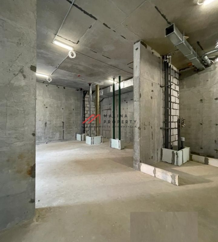 Аренда торгового помещения на первой линии 