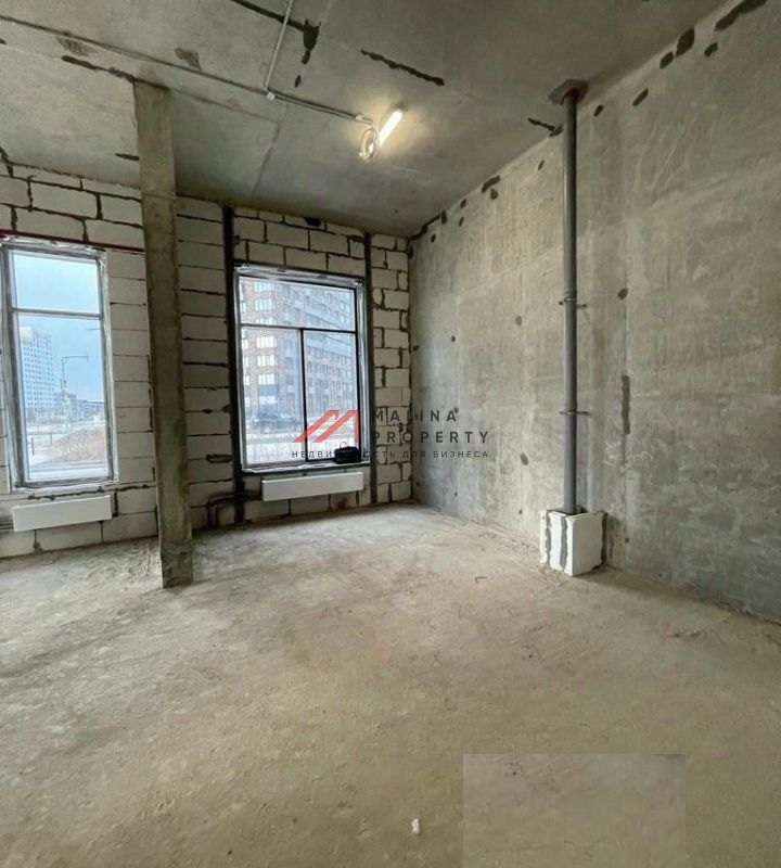 Аренда торгового помещения на первой линии 