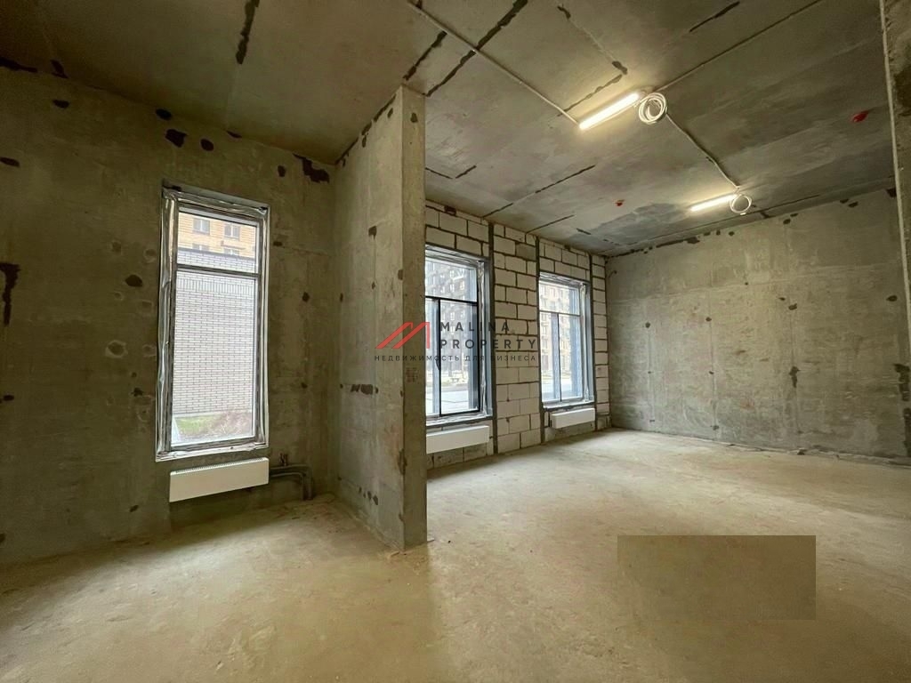 Аренда торгового помещения на первой линии 