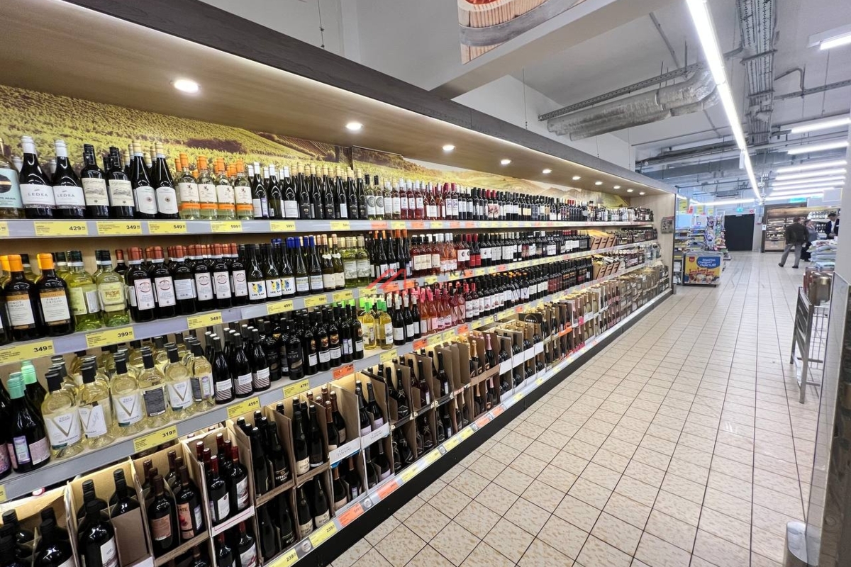 Продажа торгового здания с супермаркетом ДА