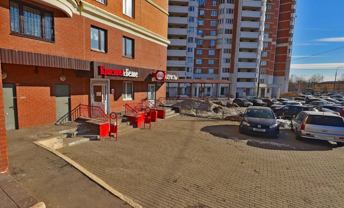 Продажа помещения с арендаторами. Окупаемость 10 лет.
