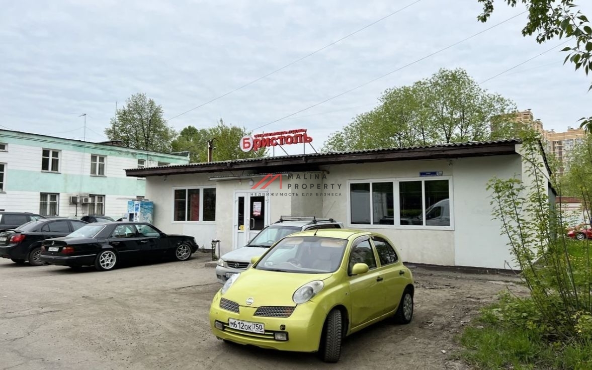 Продажа здания с арендатором Бристоль