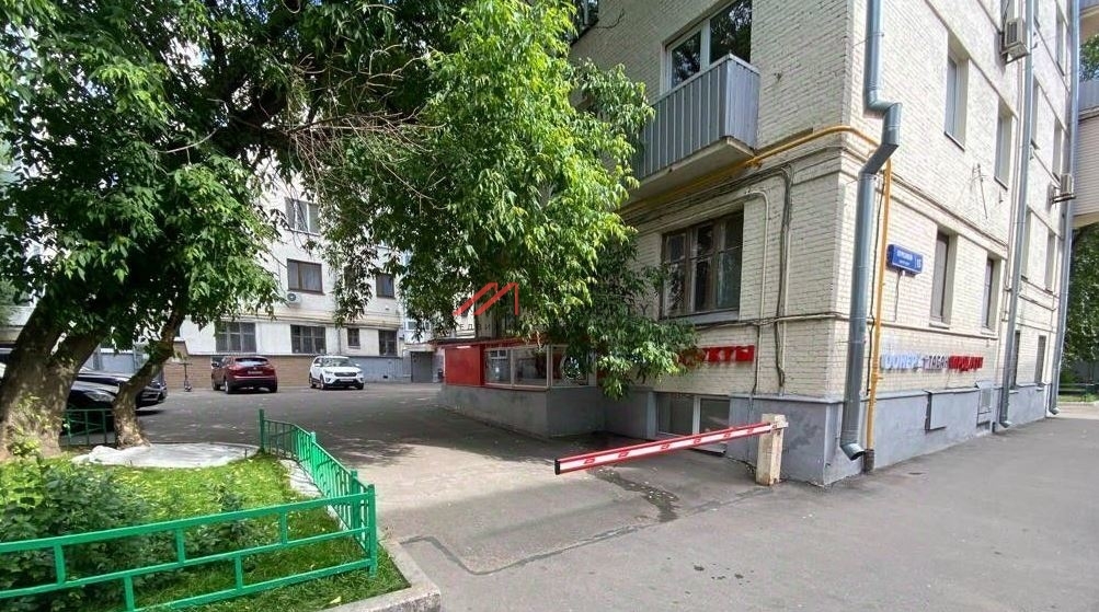 Продажа нежилого помещения с арендатором на м. Кропоткинская
