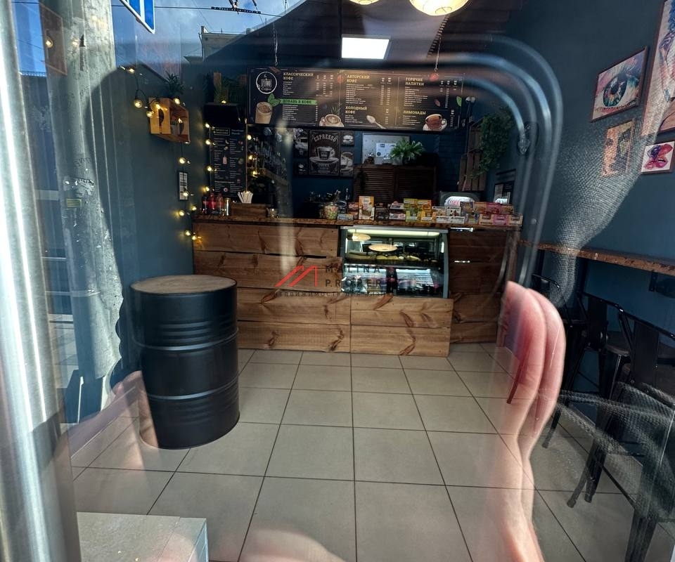 Продажа помещения с арендаторами рядом с метро Красносельская