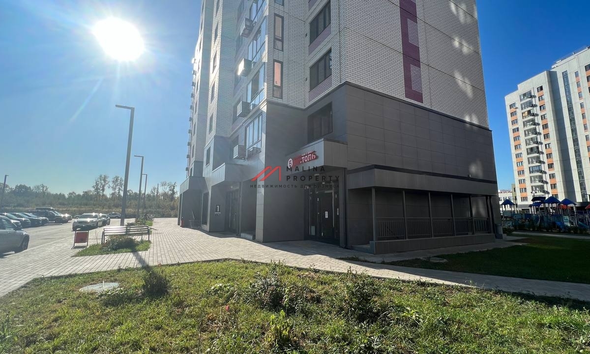 Продажа помещения с арендатором Бристоль