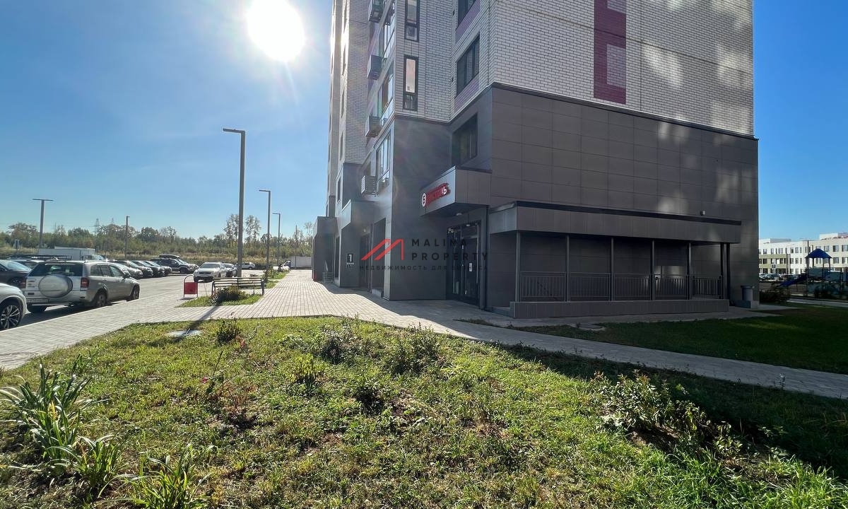 Продажа помещения с арендатором Бристоль