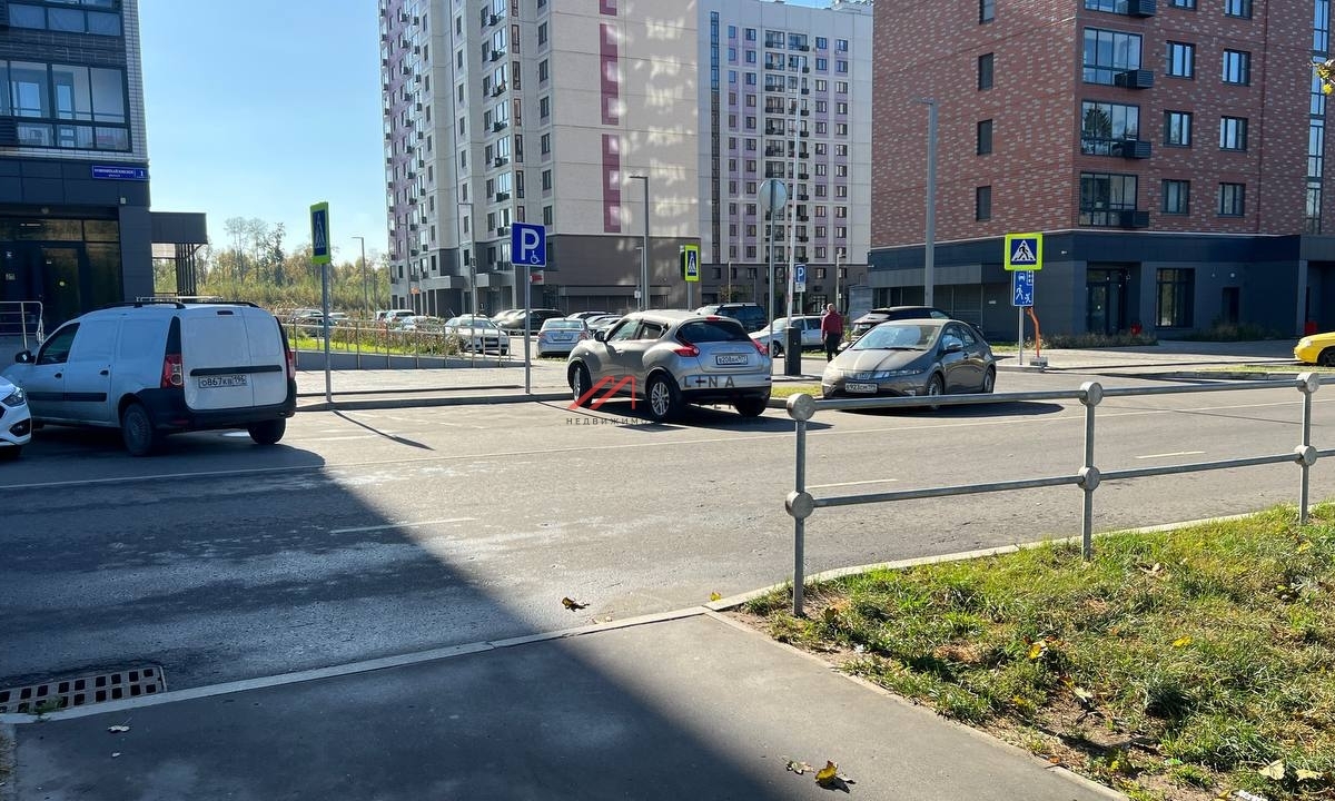 Продажа помещения с арендатором Бристоль