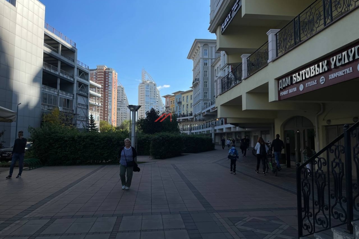 Продажа торгового помещения с арендатором аптека "Ригла"