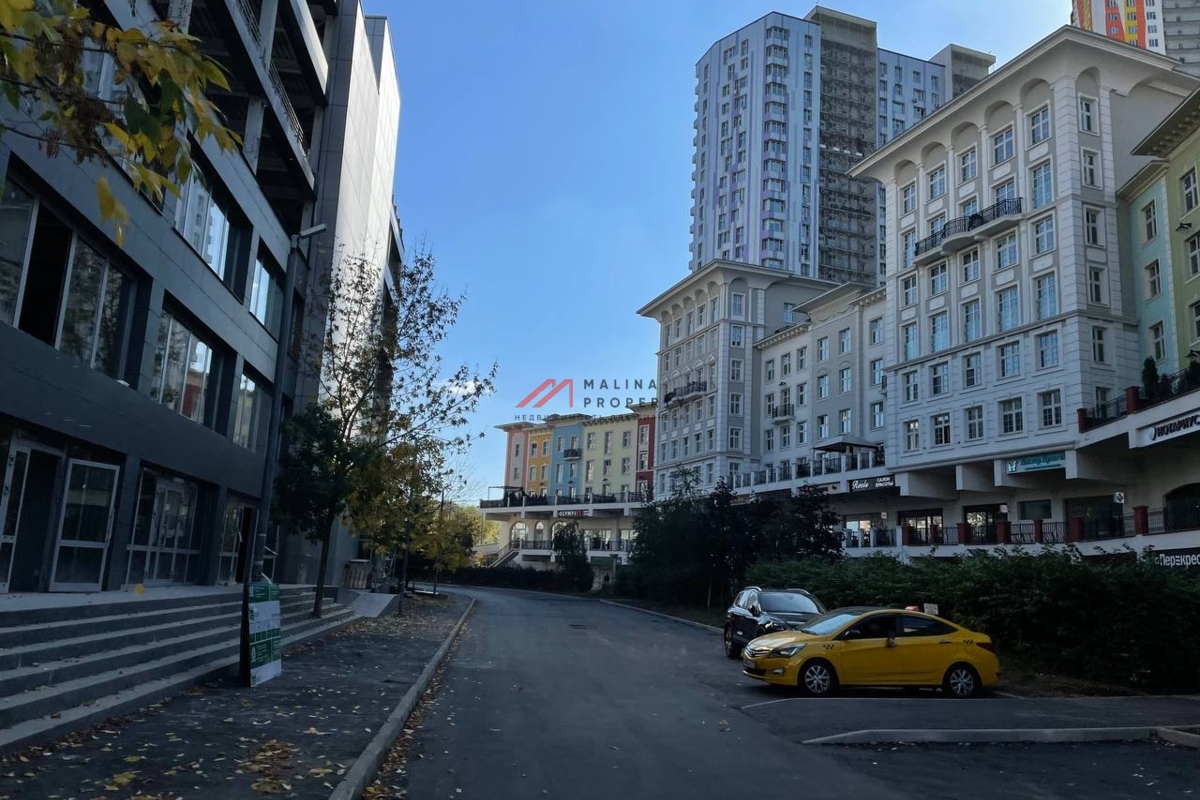 Продажа торгового помещения с арендатором аптека "Ригла"