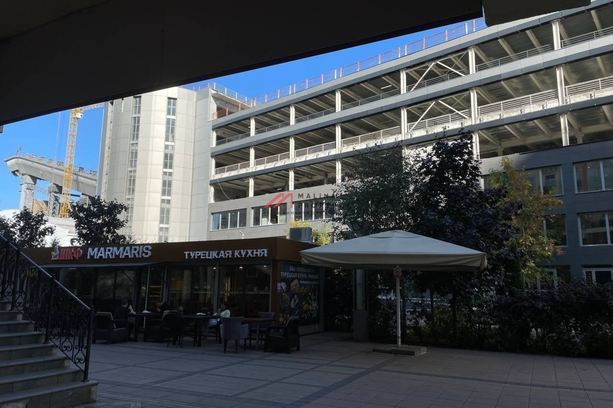 Продажа торгового помещения с арендатором аптека "Ригла"